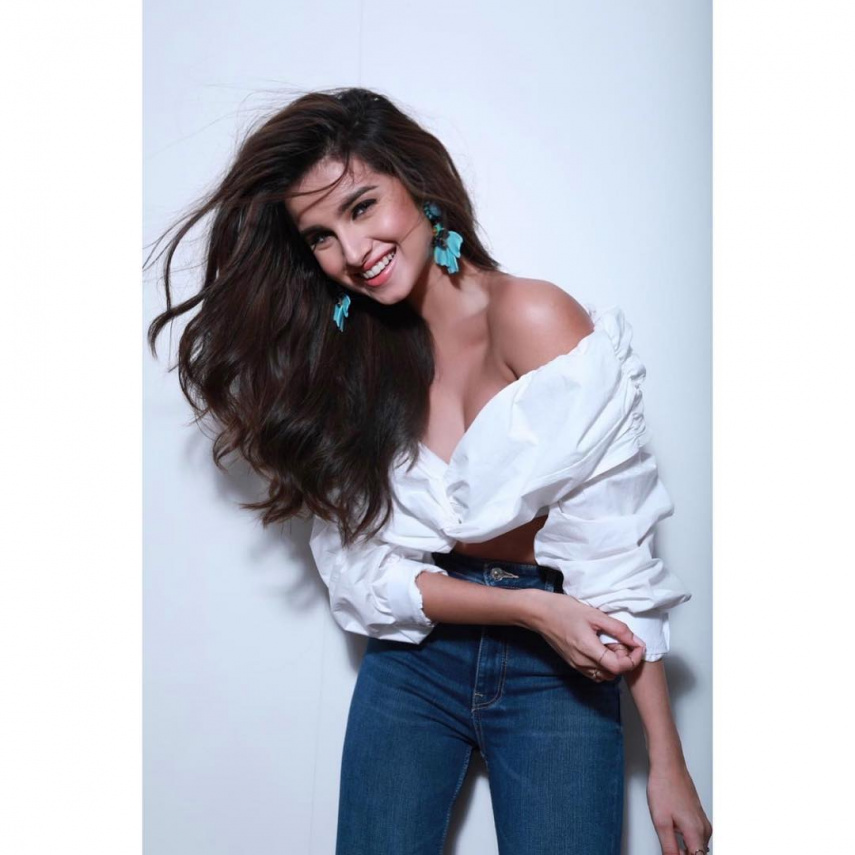 EXCLUSIVE: “I’m crushing on Deepika Padukone’s style,” says Tara Sutaria who spills fashion secrets and more
